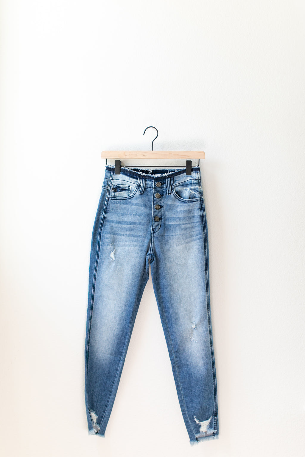 Demi Distressed High Rise